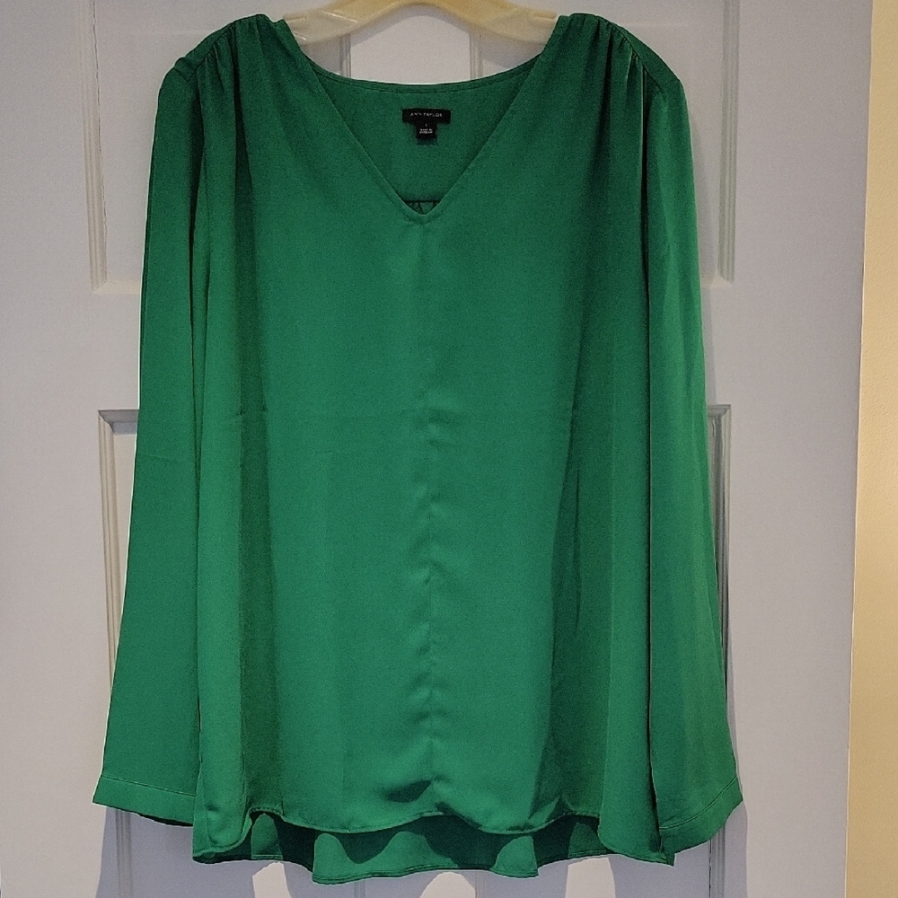 Ann Taylor Emerald Green Women's Top